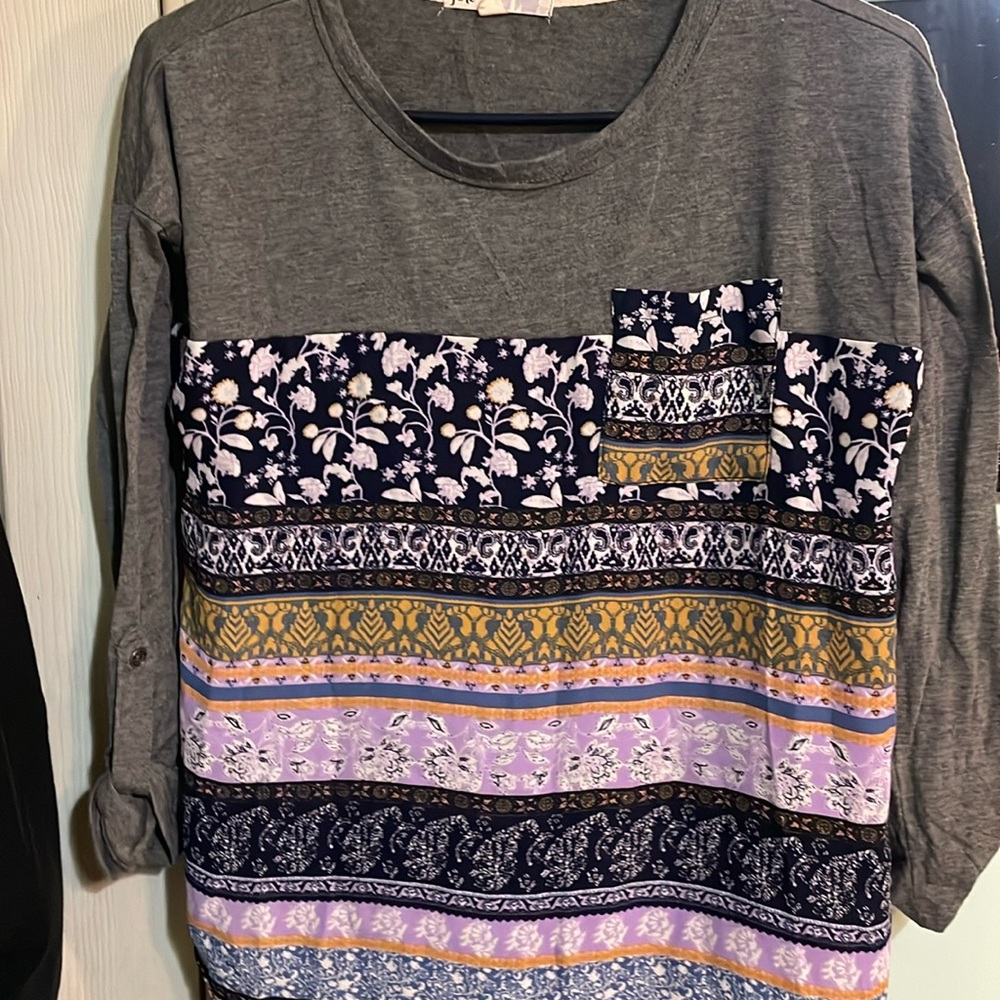 Jolt- Floral long sleeve cute top